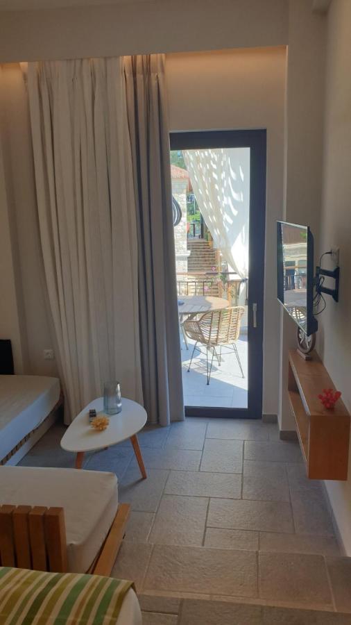 Vista Al Mare Luxury Apartments Gialova Exterior photo